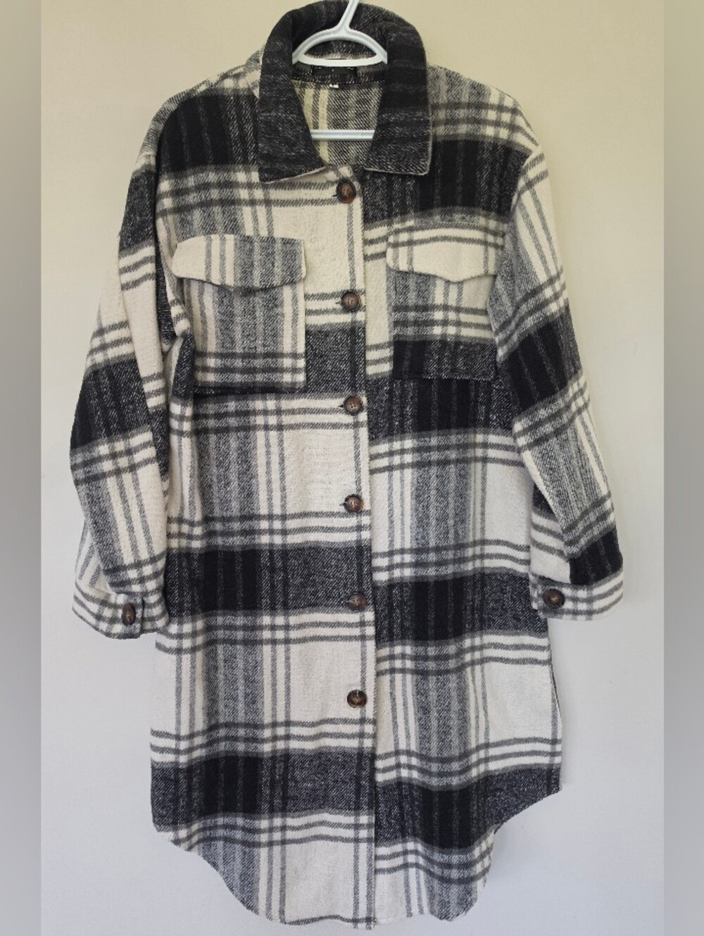 Women’s Plaid Soft Long Shacket Size Large. Fall!
